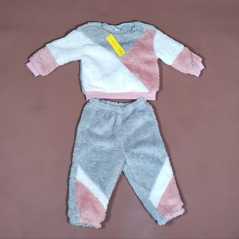 SHEIN Plush Fleece Set in Gray and Pink